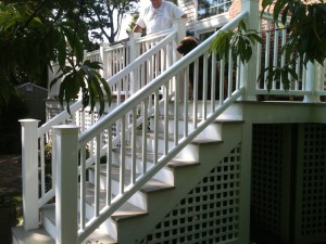 Deck-stairs_PVC-railing  
